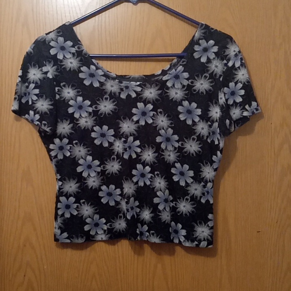 Ladies crop top